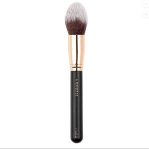 ❤️ Pick any 3 for $15 MOTD Perfect 10 Tapered Face Brush